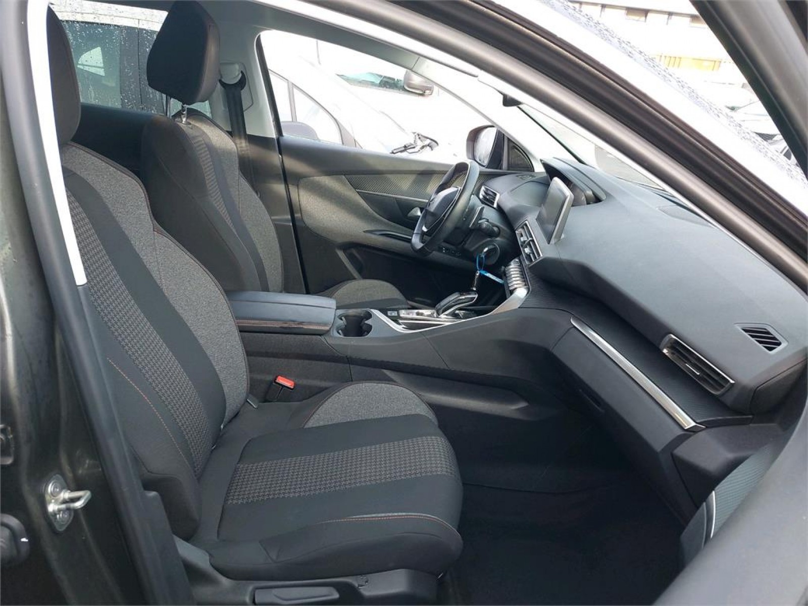 PEUGEOT - 3008 BUSINESS - #176757 - 3