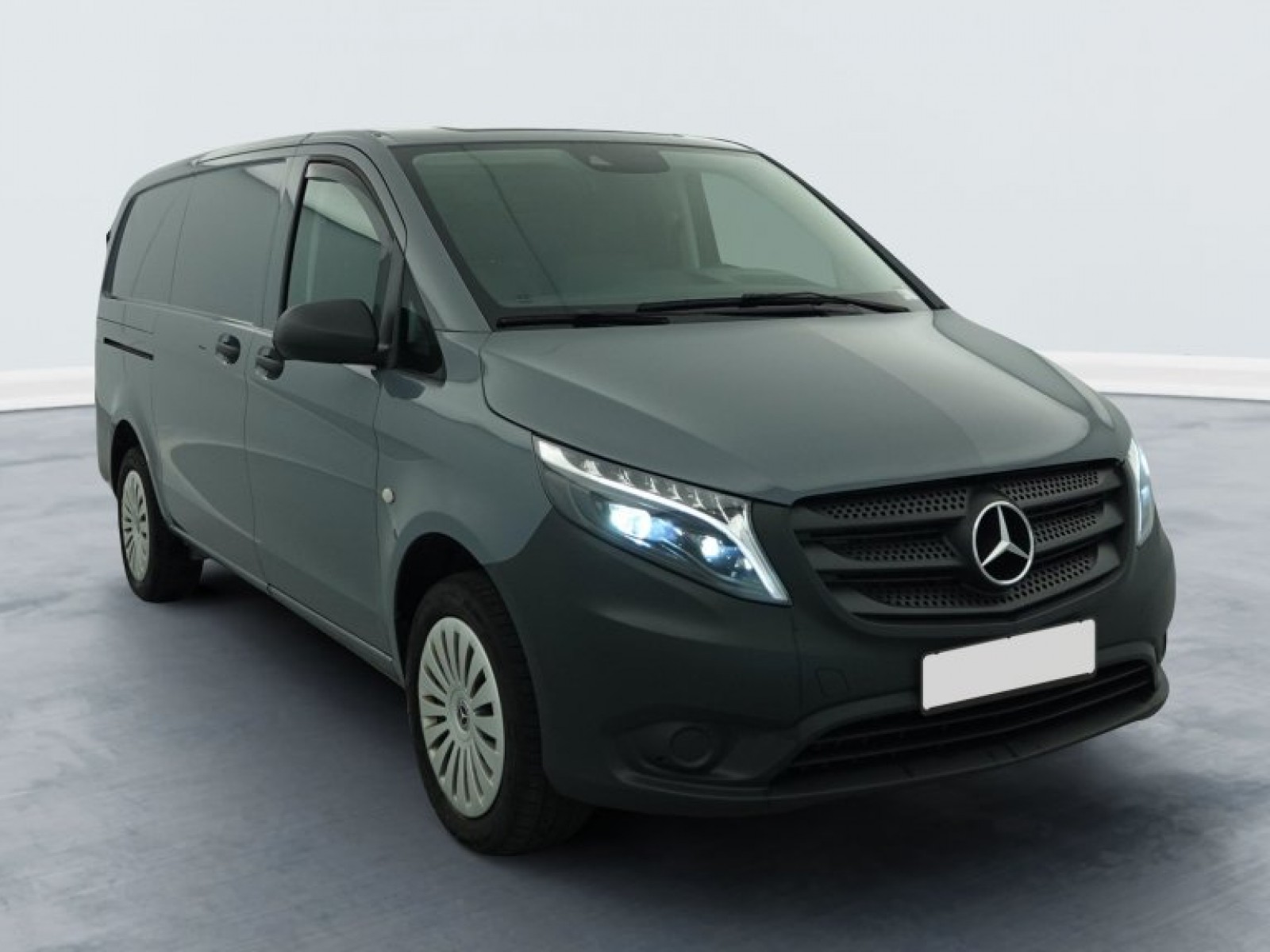 MERCEDES - Vito Fourgon - #735824 - 0