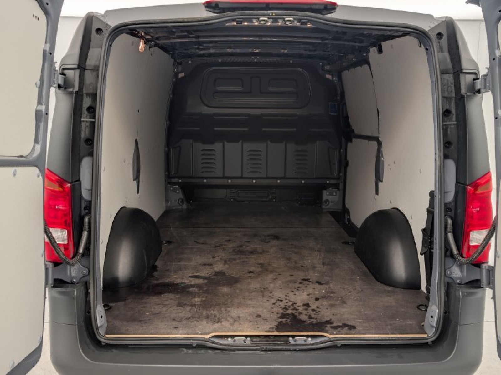 MERCEDES - Vito Fourgon - #735824 - 10