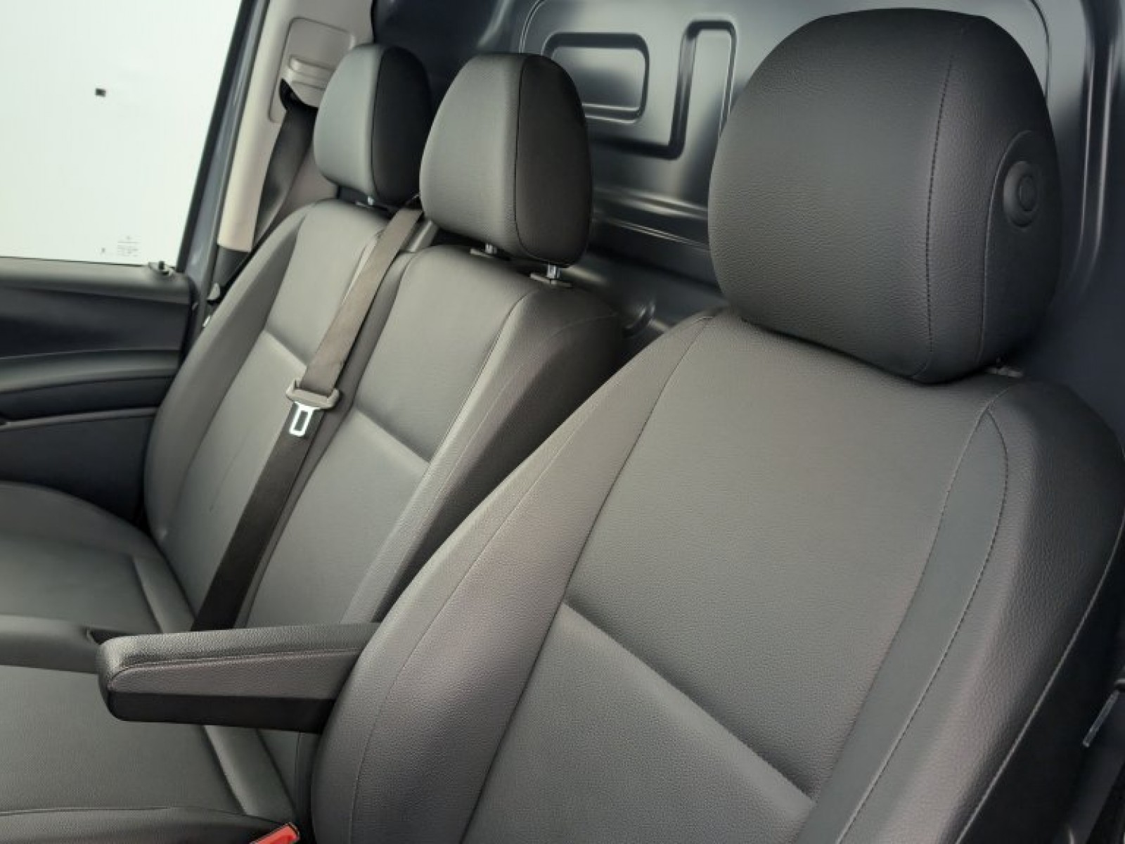 MERCEDES - Vito Fourgon - #735824 - 12