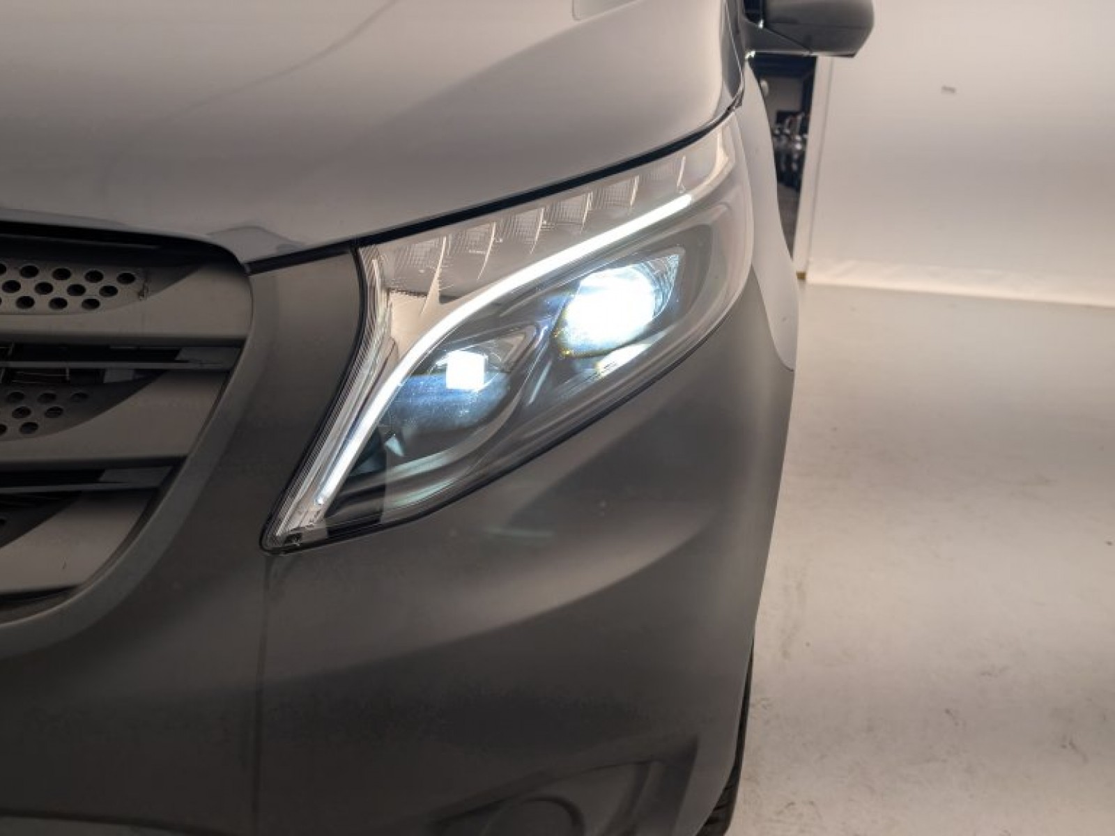MERCEDES - Vito Fourgon - #735824 - 16