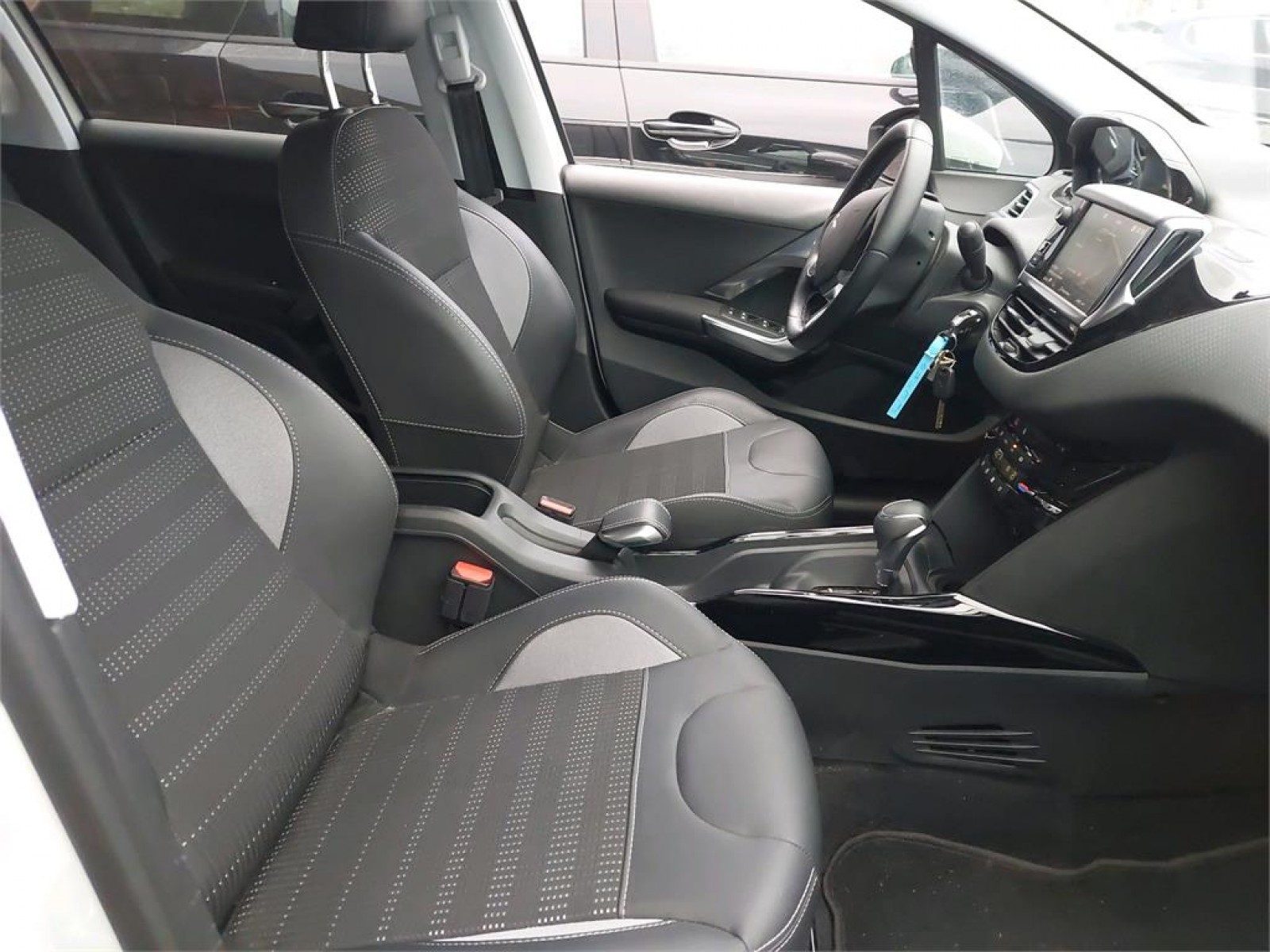 PEUGEOT - 2008 - #176770 - 2