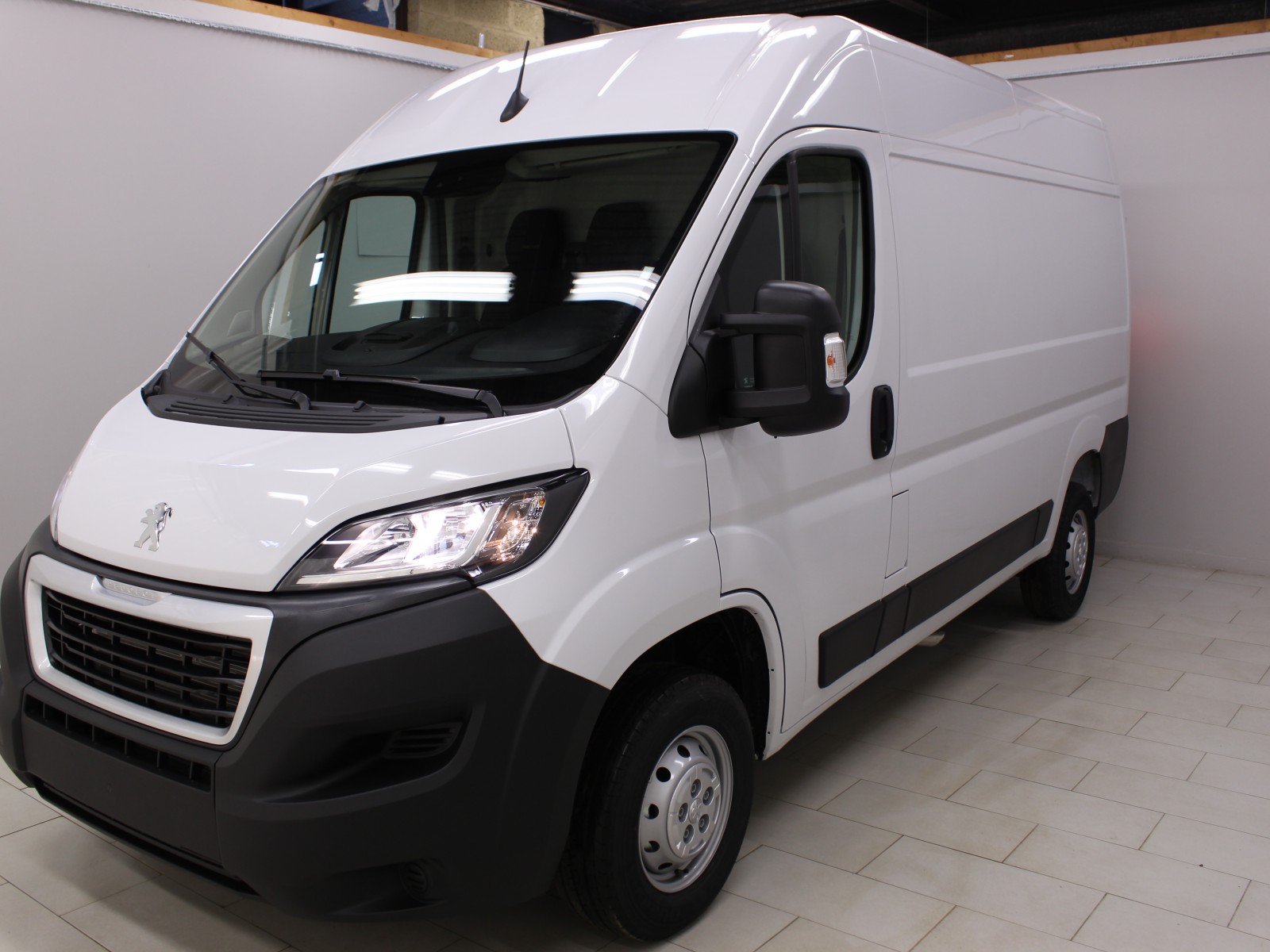 PEUGEOT - BOXER FOURGON - #175353 - 0