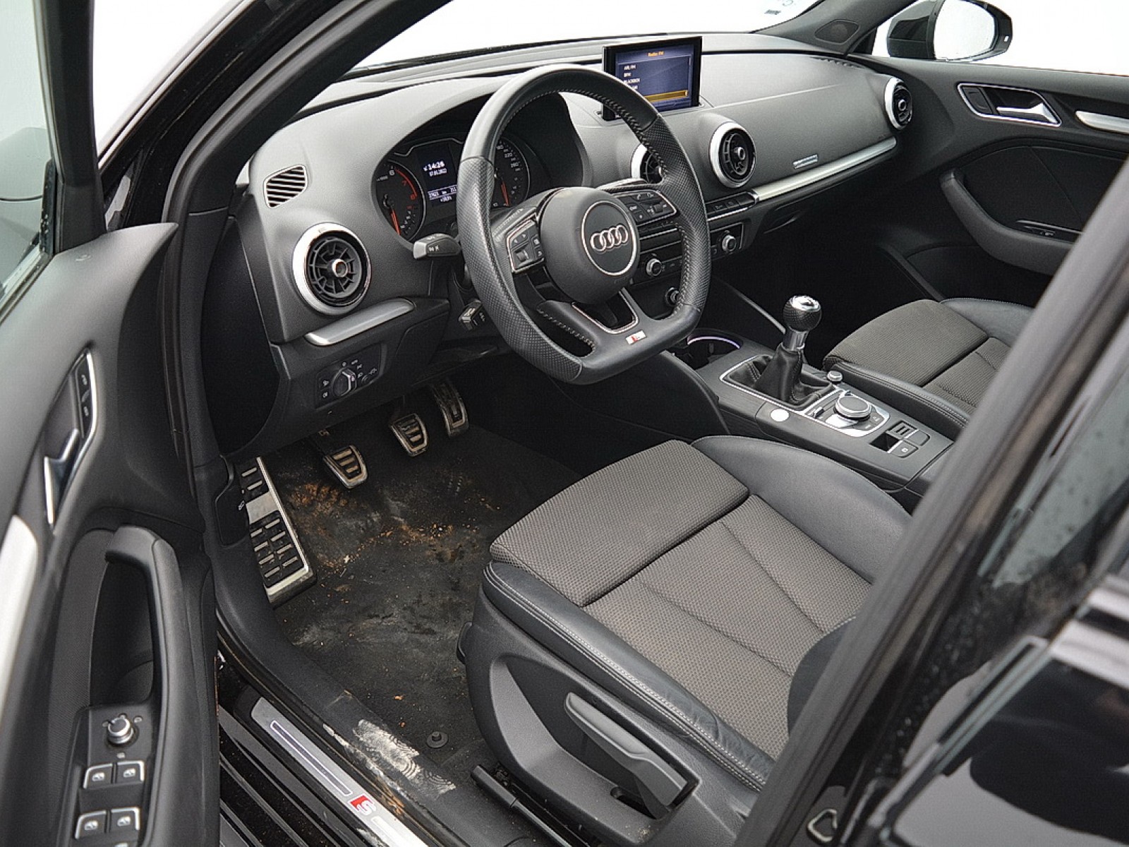 AUDI - A3 SPORTBACK - #174071 - 3