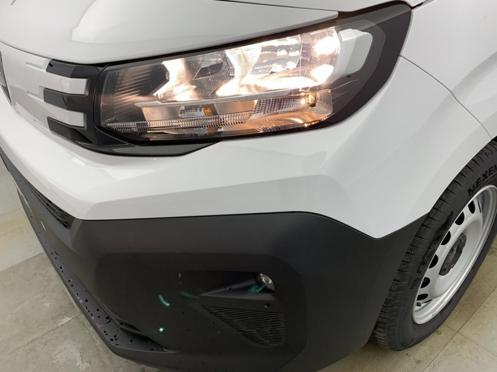 PEUGEOT - Partner Fourgon - #702406 - 21