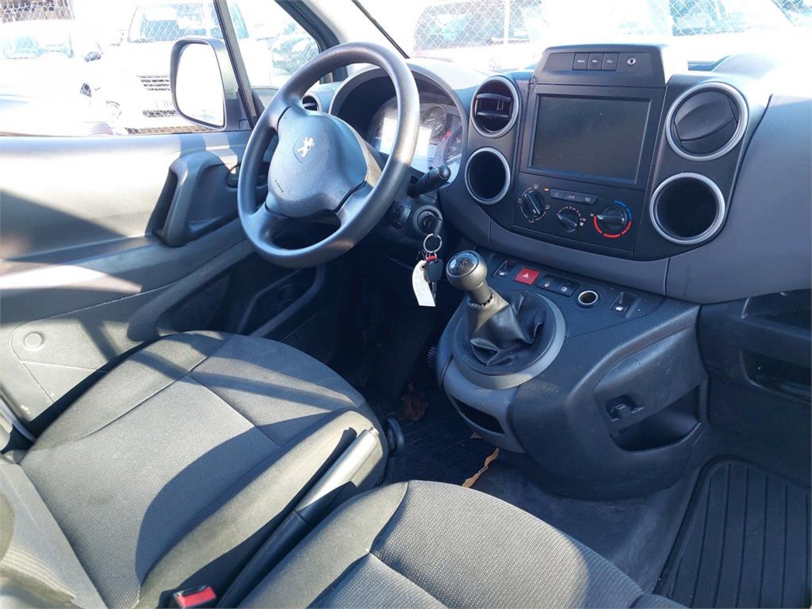 PEUGEOT - PARTNER FOURGON - #176952 - 1