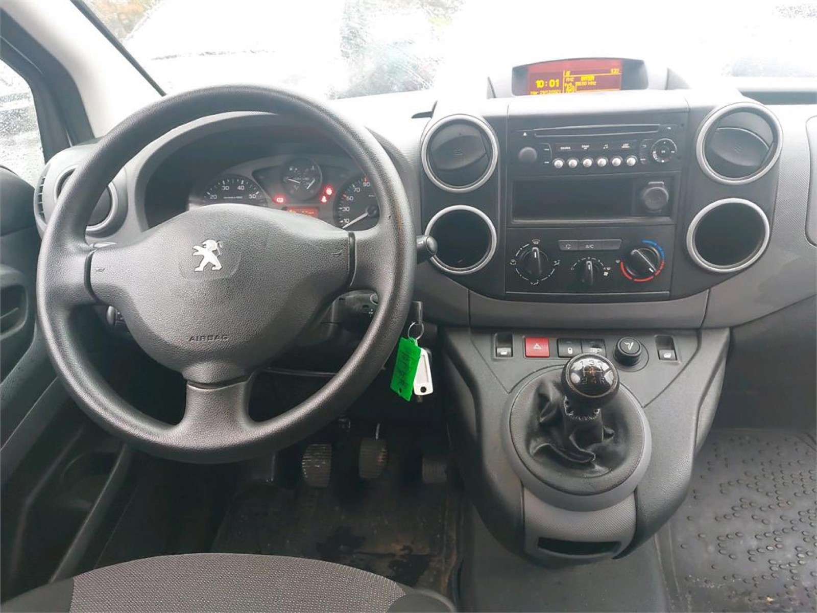 PEUGEOT - PARTNER FOURGON - #176953 - 1