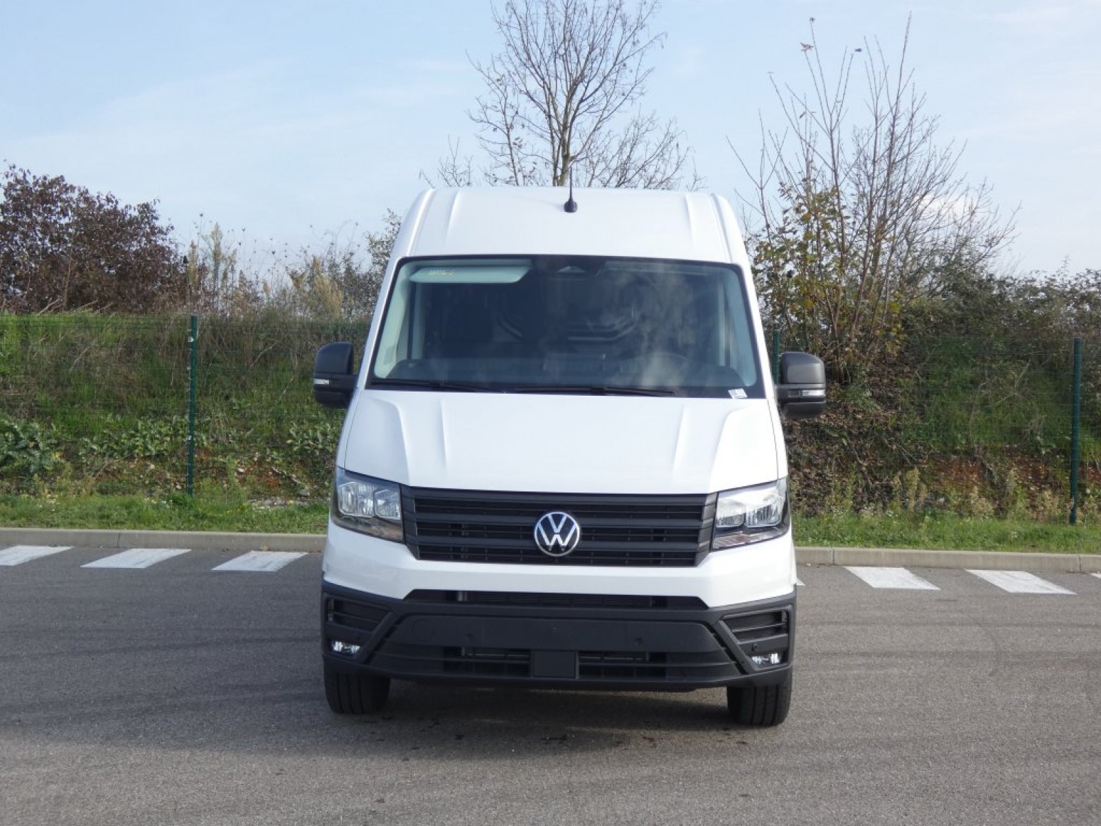 VOLKSWAGEN - CRAFTER VAN NOUVEAU - #709487 - 1