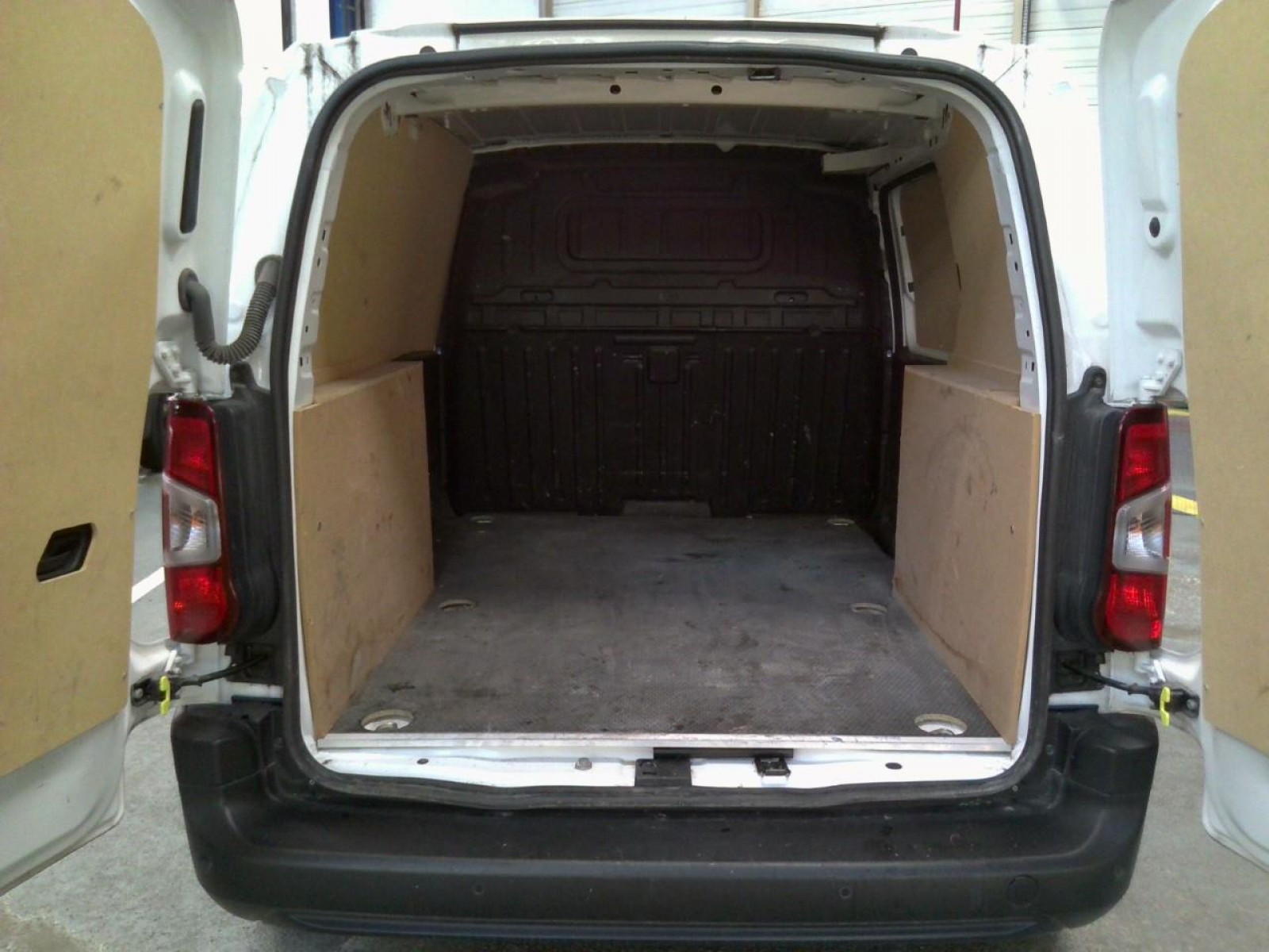 PEUGEOT - PARTNER FOURGON - #176997 - 2