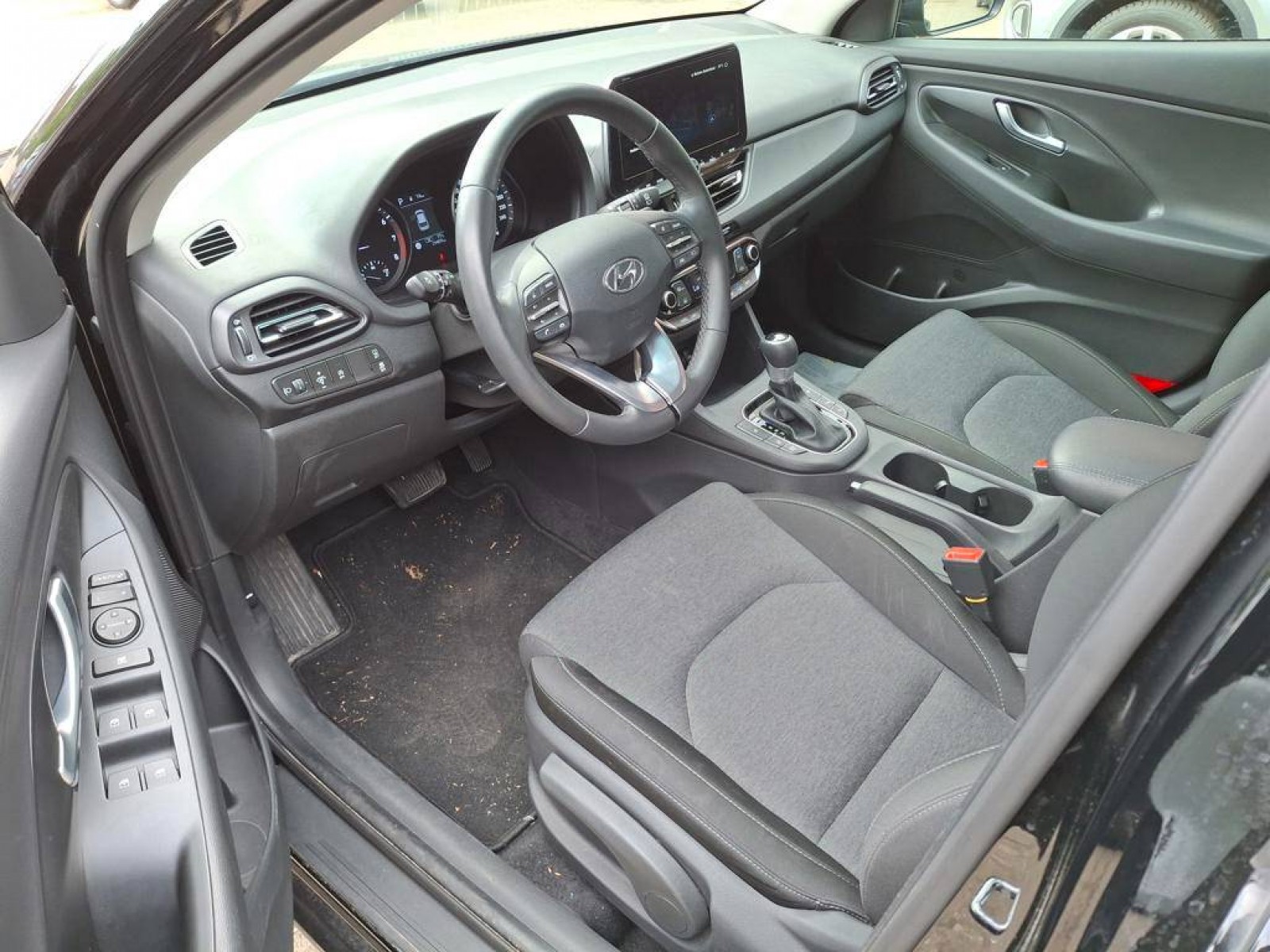 HYUNDAI - i30 - #720646 - 9