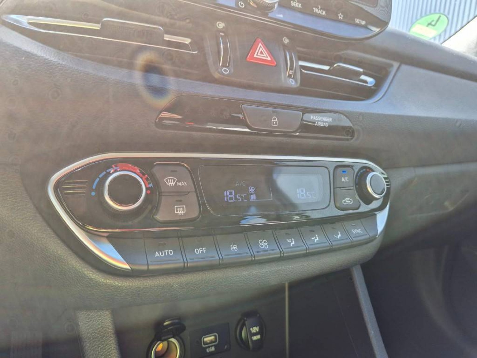 HYUNDAI - i30 - #736757 - 13