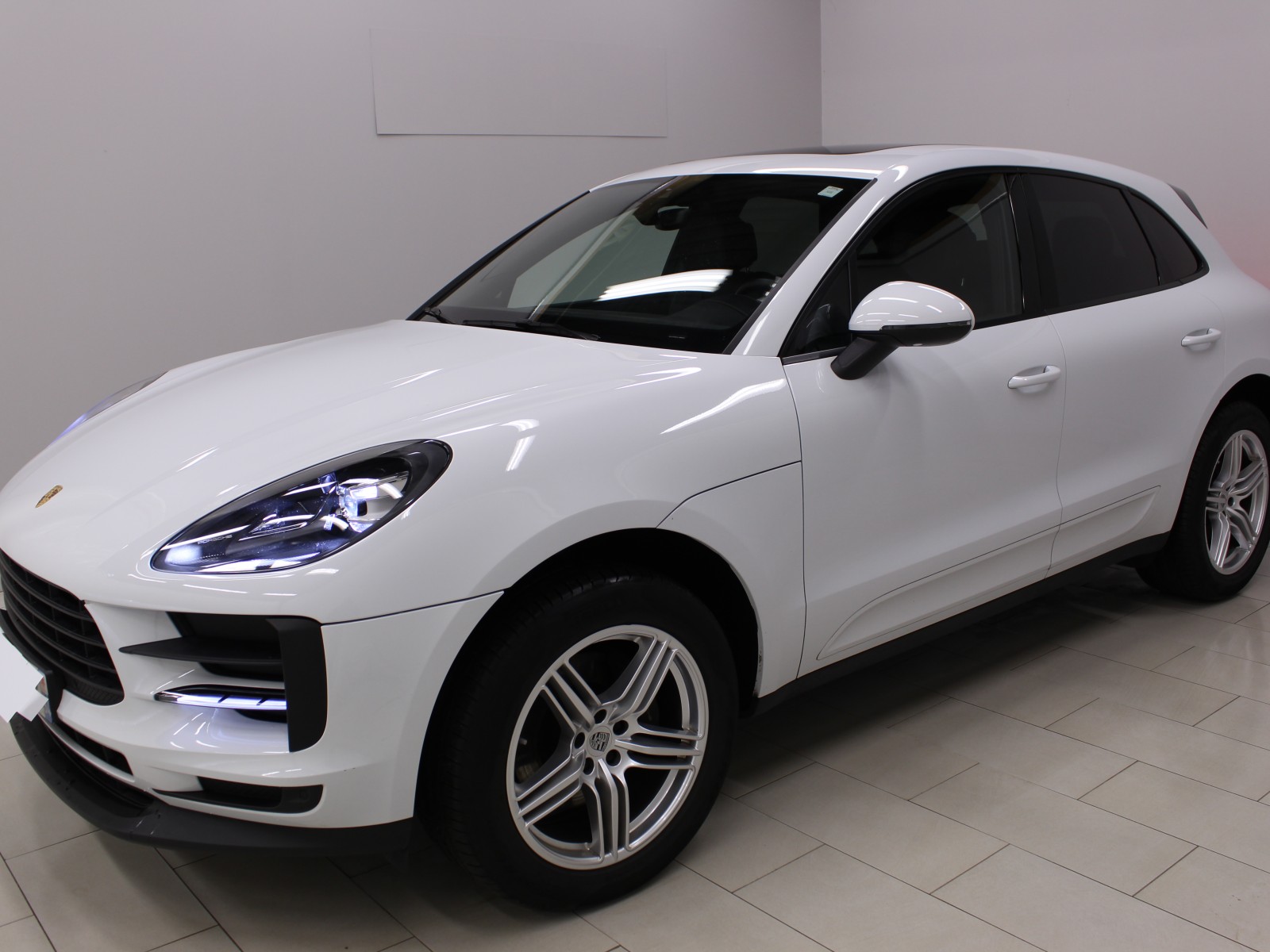 PORSCHE - MACAN - #175298 - 0