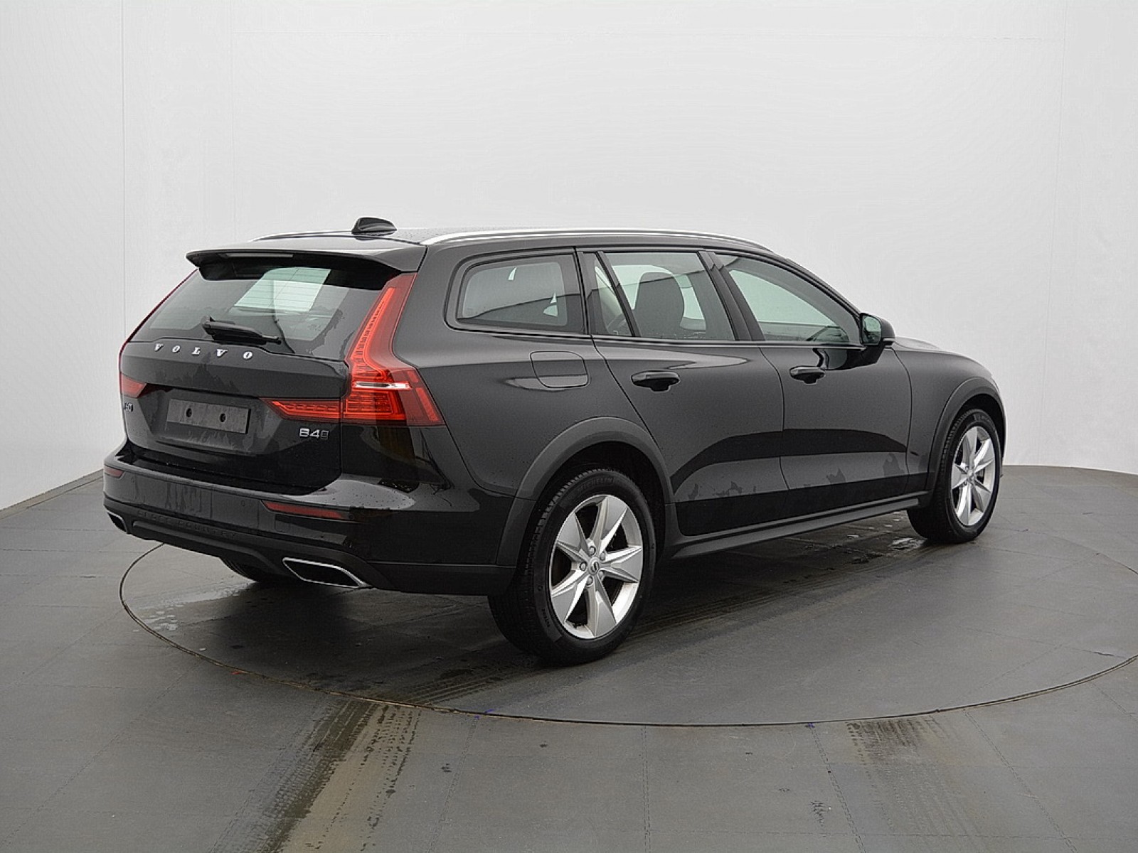 VOLVO - V60 CROSS COUNTRY - #173042 - 1