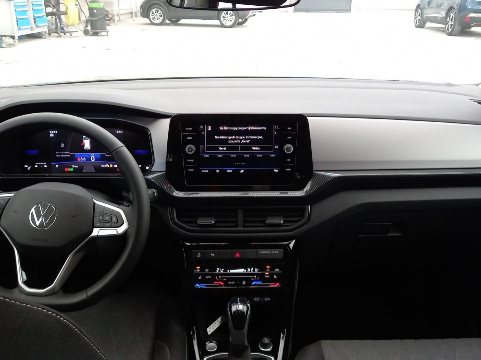 VOLKSWAGEN - T-CROSS - #695027 - 9