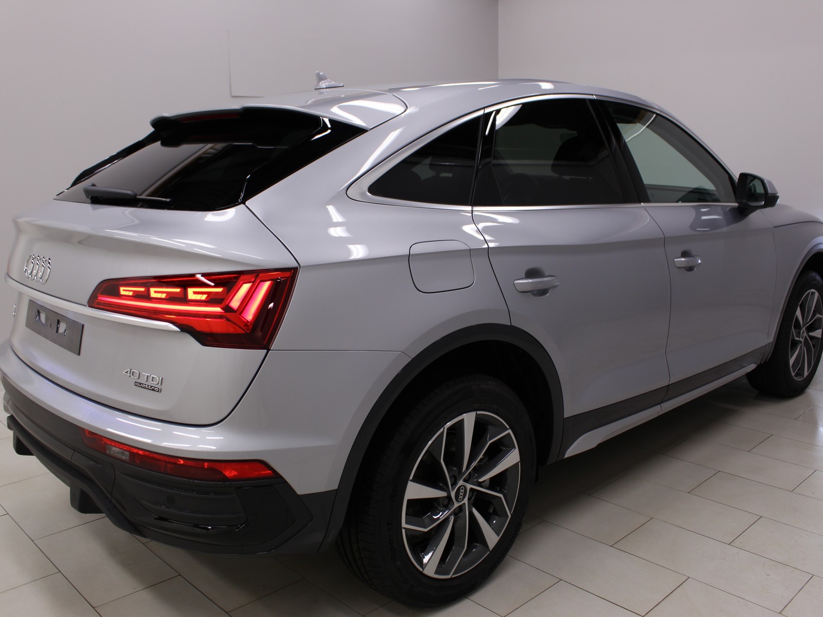 AUDI - Q5 SPORTBACK - #177234 - 1