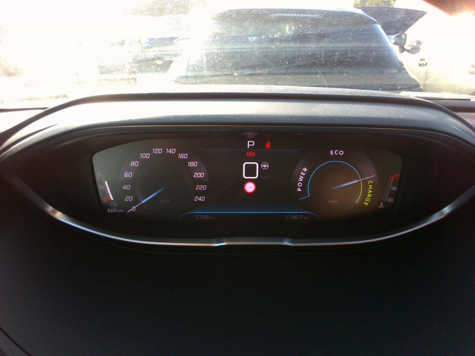 PEUGEOT - 5008 - #744600 - 5