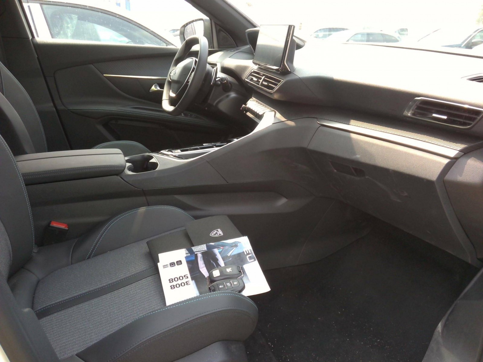 PEUGEOT - 5008 - #744597 - 2