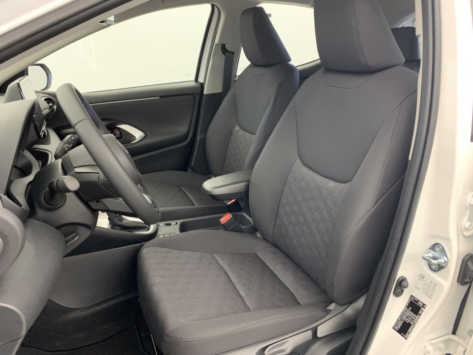 TOYOTA - YARIS HYBRIDE - #734266 - 21