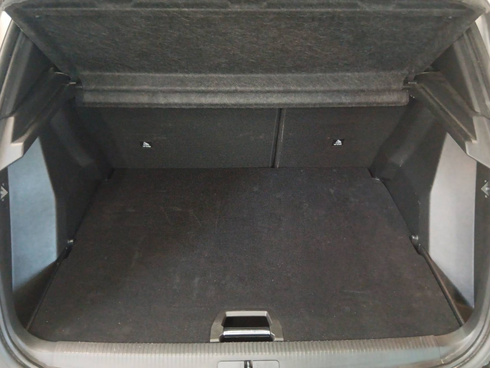 PEUGEOT - 2008 - #639371 - 2