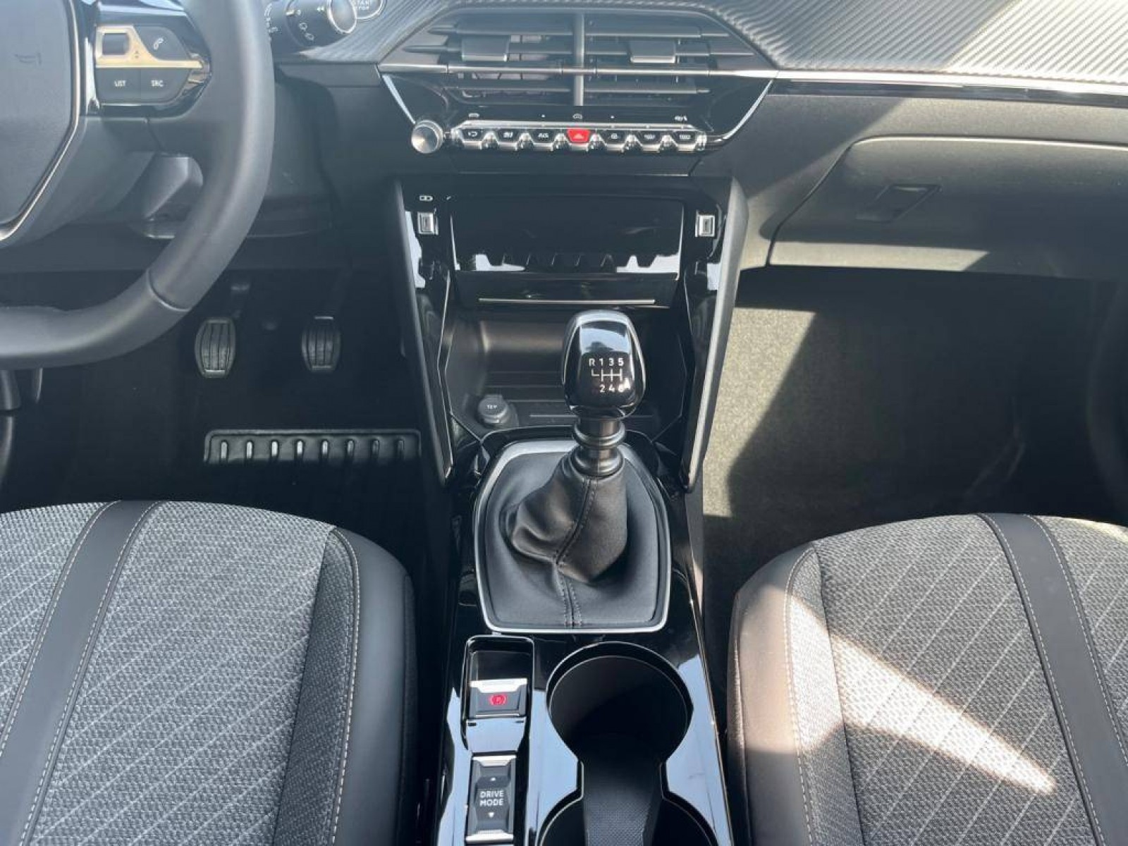 PEUGEOT - 208 - #751018 - 13