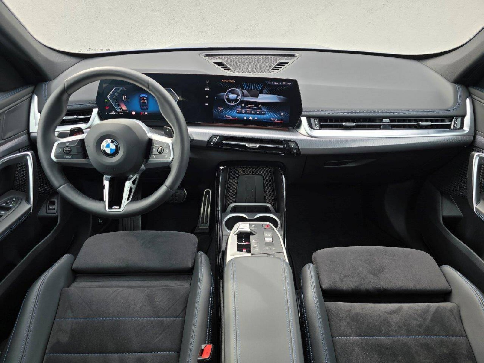 BMW - X1 U11 - #751477 - 8