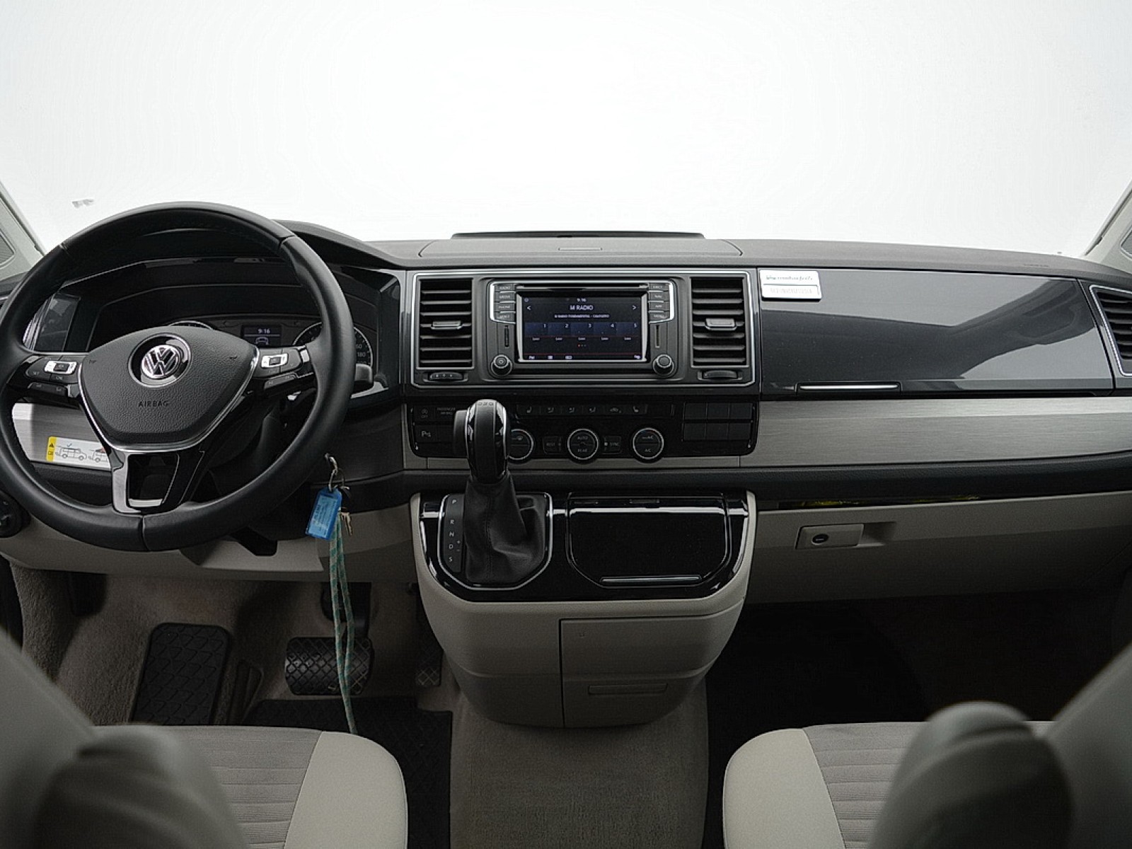 VOLKSWAGEN - CALIFORNIA  - #177585 - 5