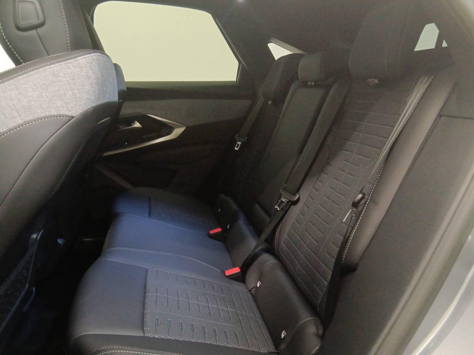 PEUGEOT - 3008 - #637556 - 8