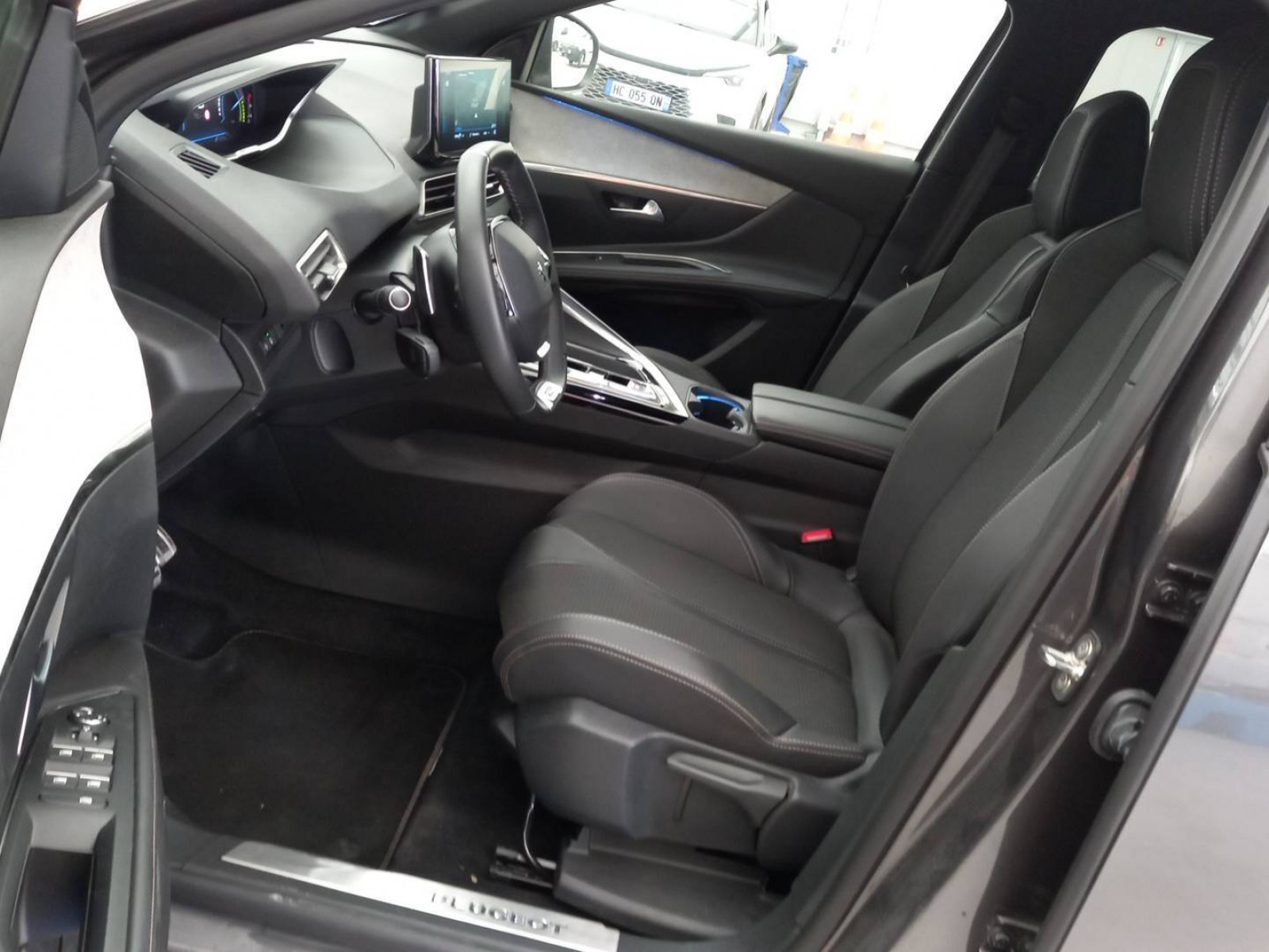 PEUGEOT - 5008 - #665289 - 7