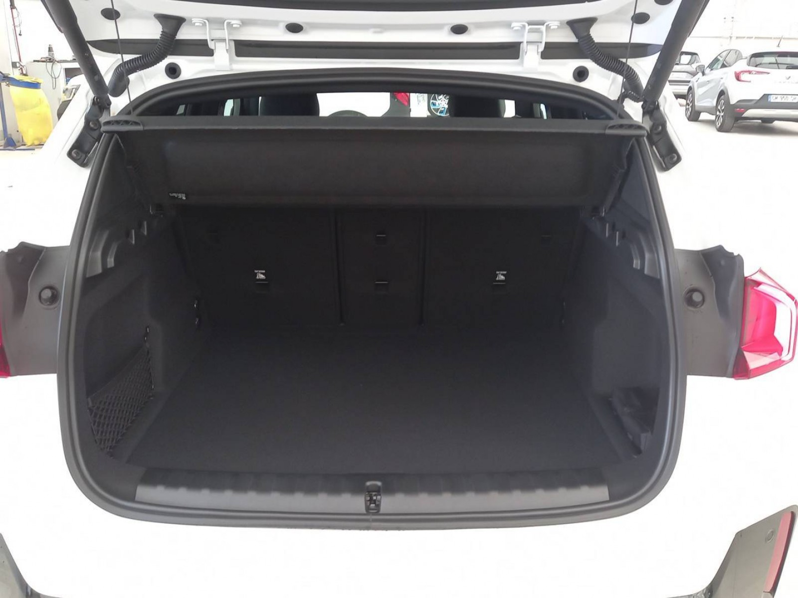 BMW - X1 U11 - #571673 - 13