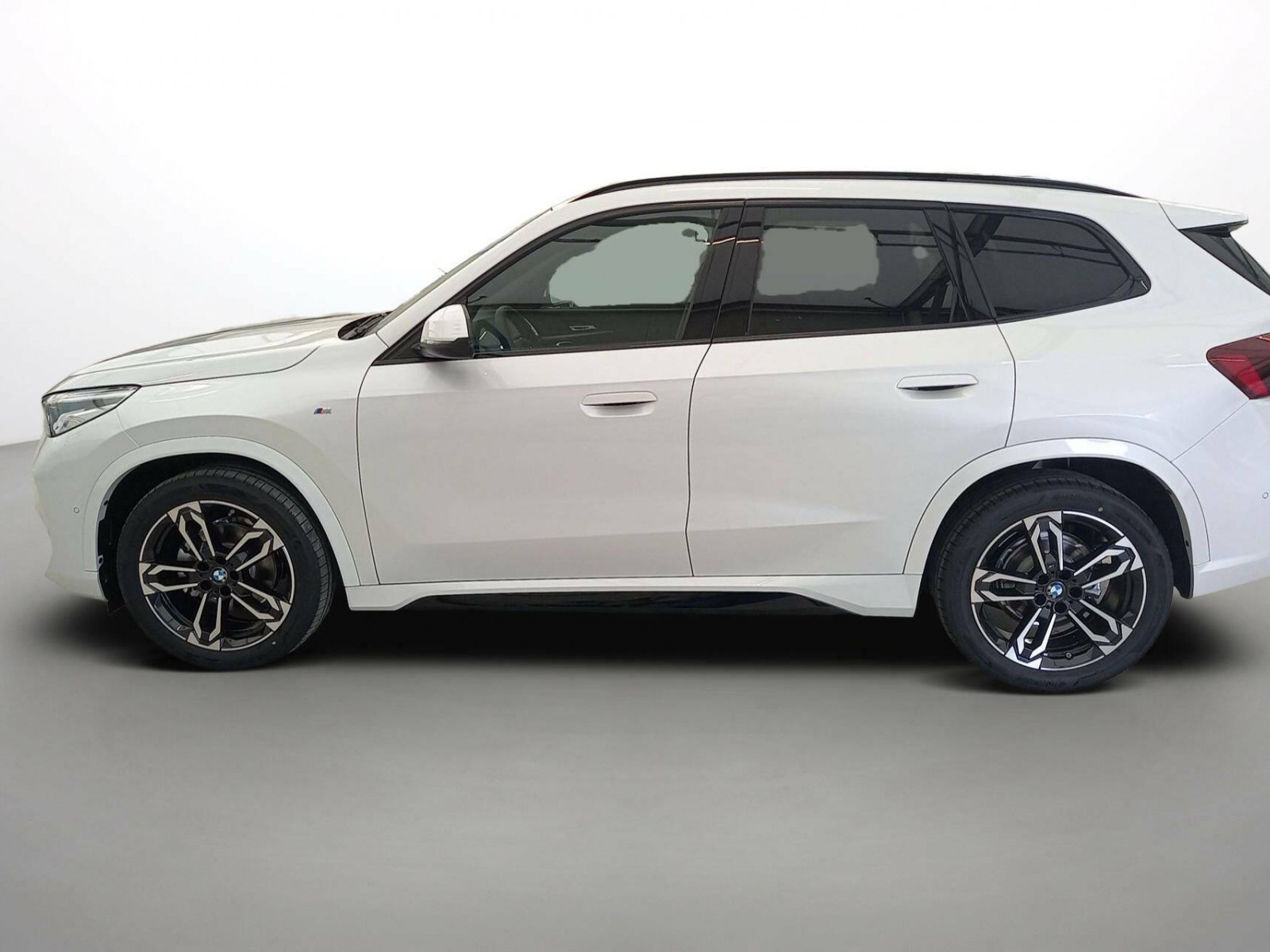 BMW - X1 U11 - #571673 - 17