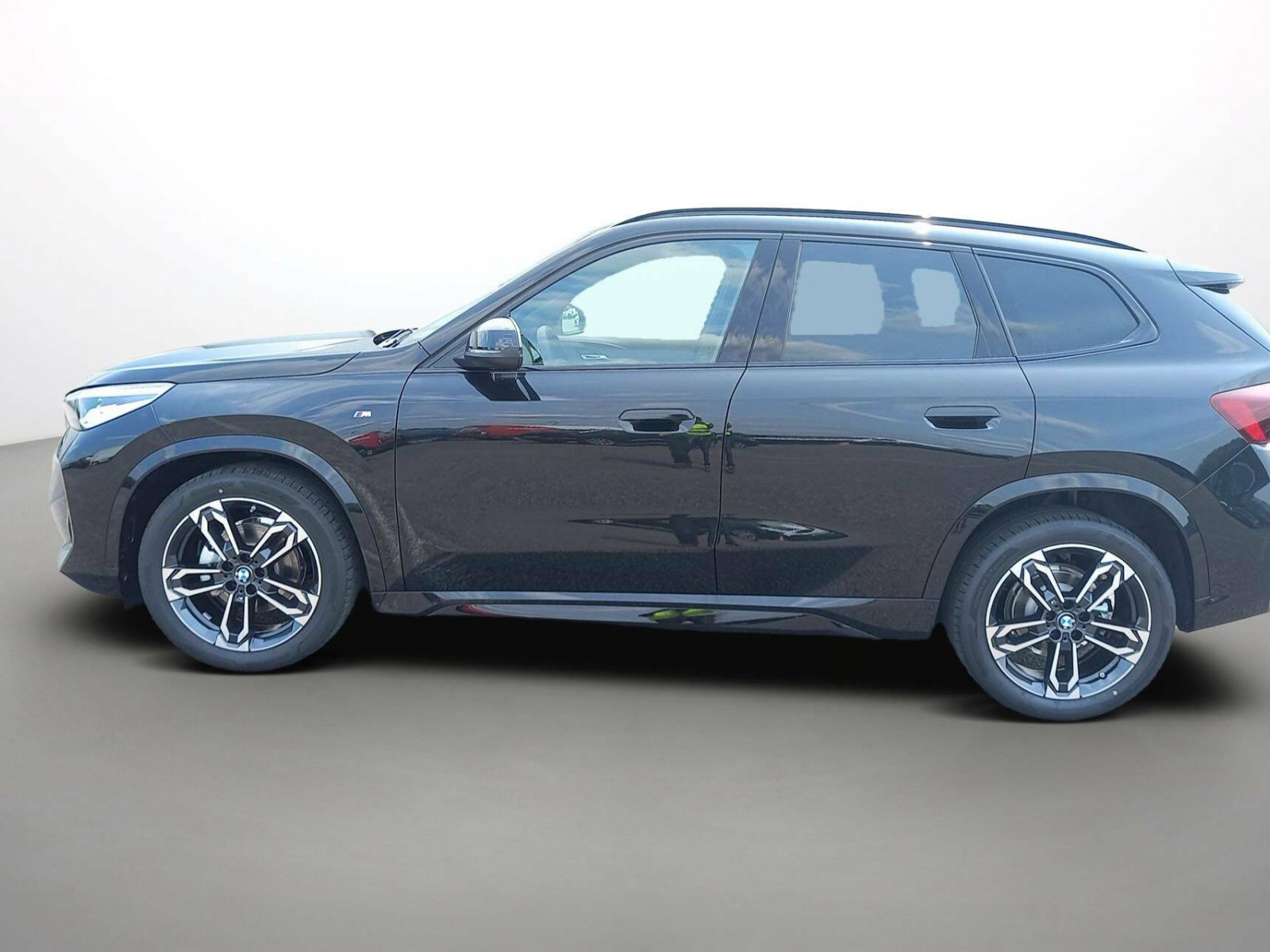 BMW - X1 U11 - #724868 - 15