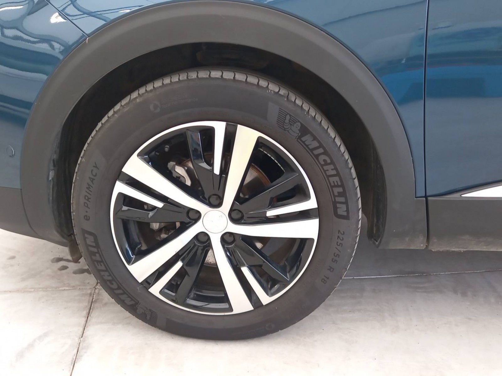 PEUGEOT - 3008 - #618964 - 6