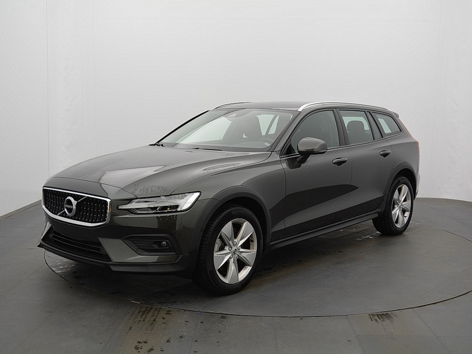 VOLVO - V60 CROSS COUNTRY - #173038 - 0