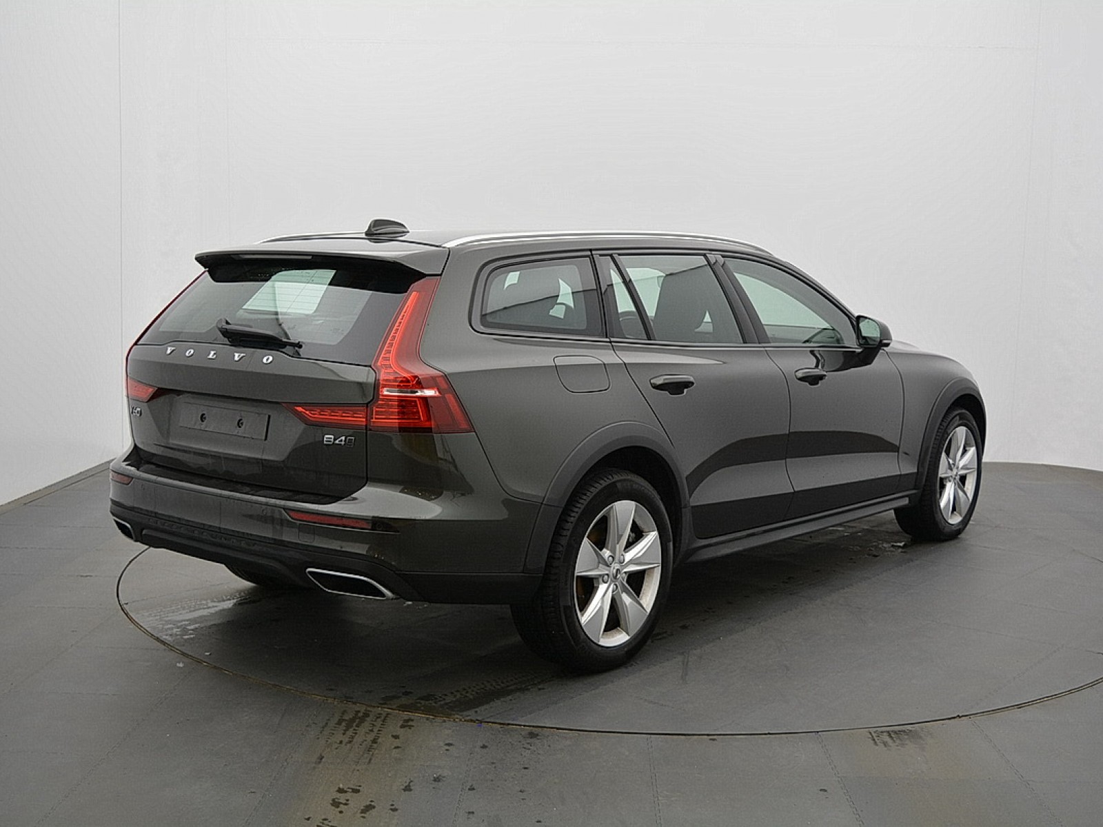 VOLVO - V60 CROSS COUNTRY - #173038 - 1