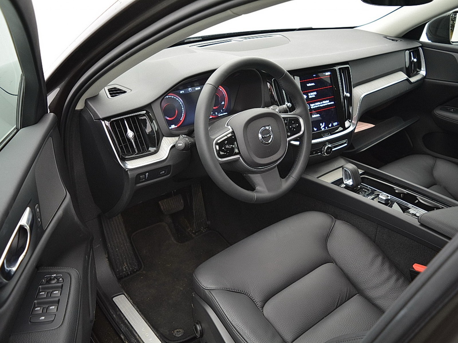 VOLVO - V60 CROSS COUNTRY - #173038 - 3