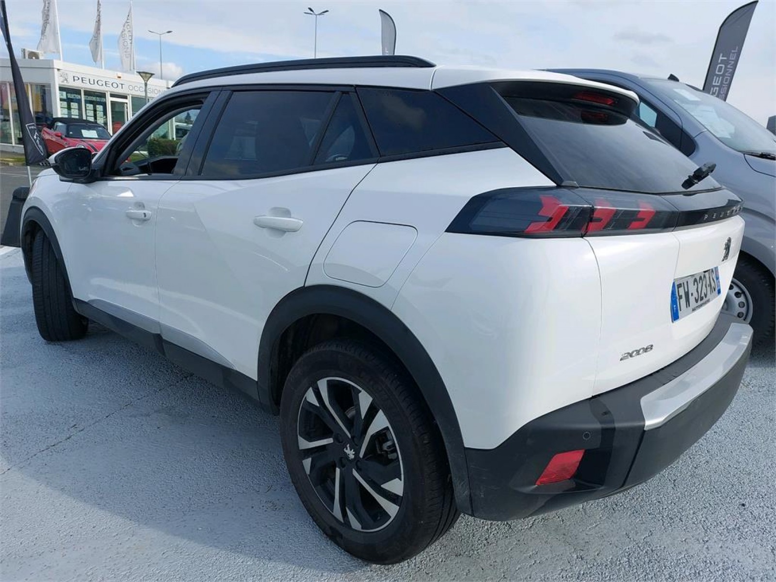 PEUGEOT - 2008 BUSINESS - #178241 - 7
