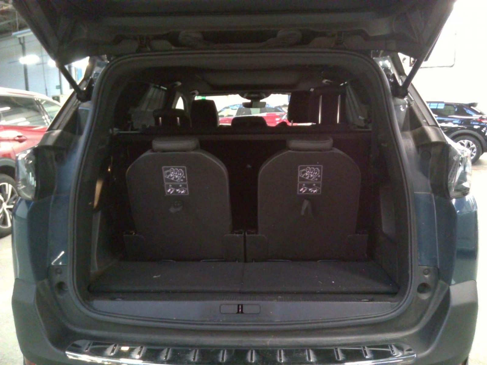 PEUGEOT - 5008 - #178243 - 3