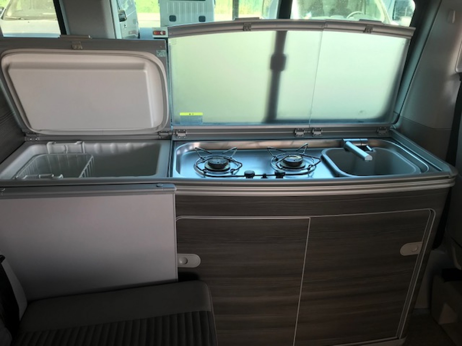 VOLKSWAGEN - CALIFORNIA  - #177590 - 6