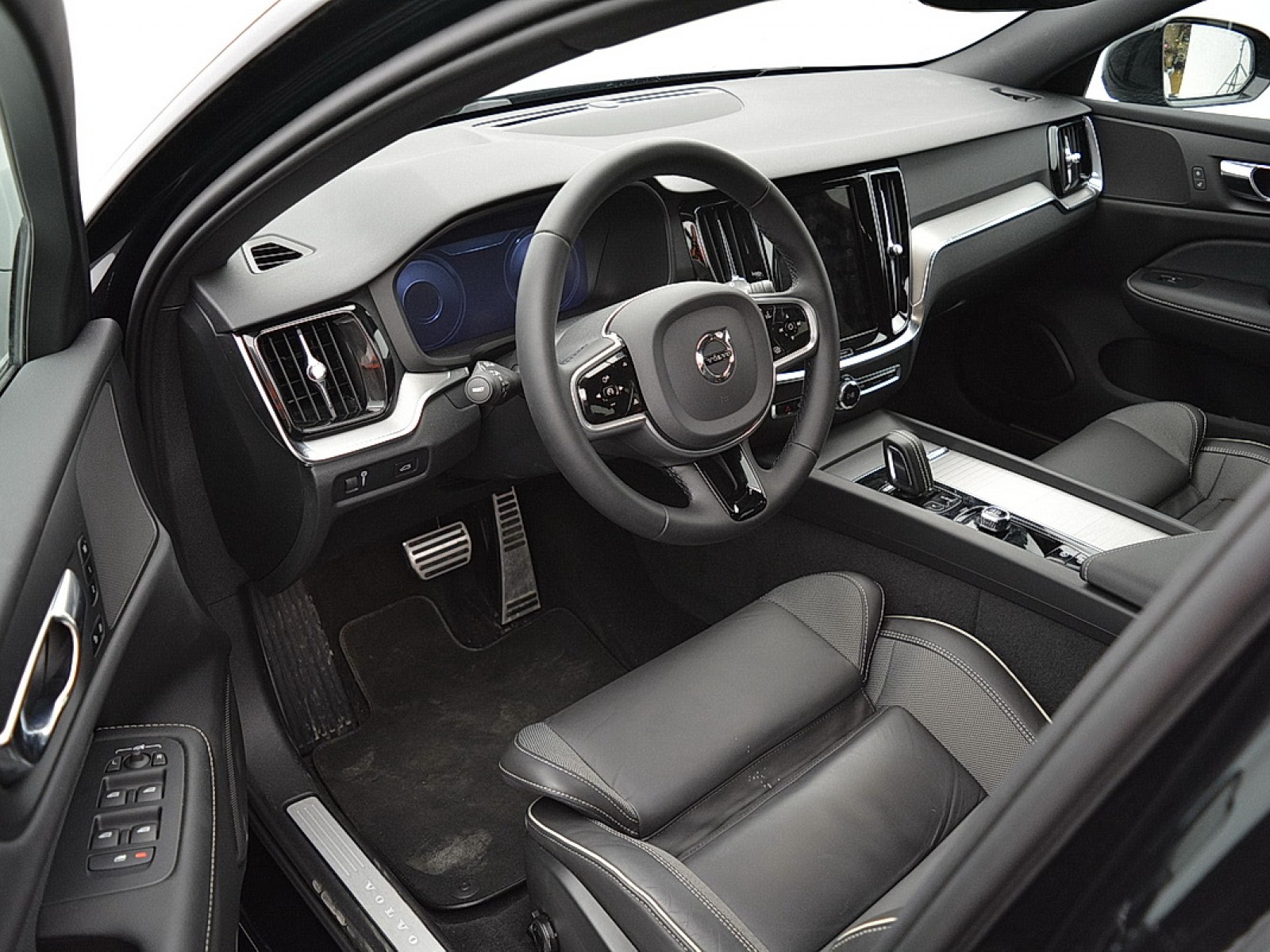 VOLVO - V60 - #171989 - 3