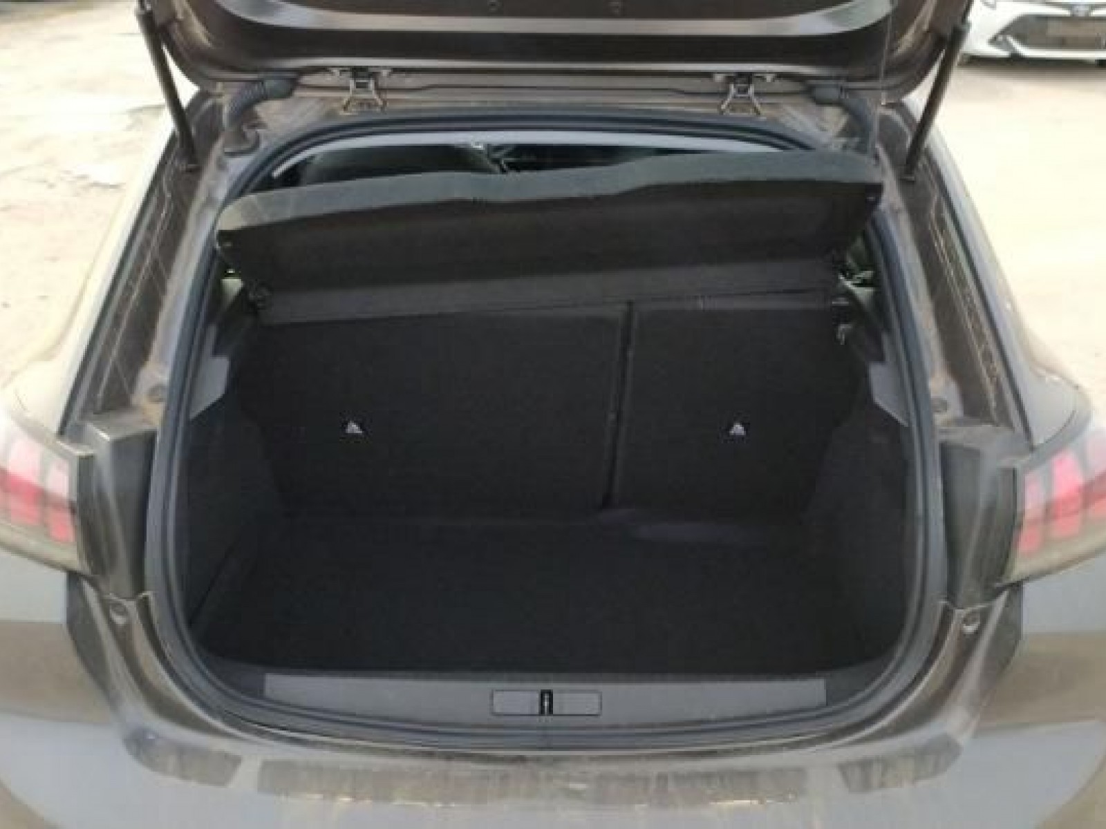 PEUGEOT - 208 BUSINESS - #178668 - 6