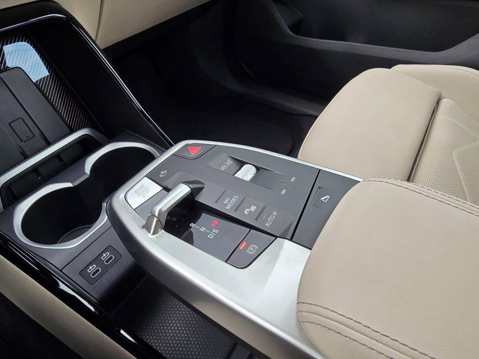 BMW - X1 U11 - #751476 - 12
