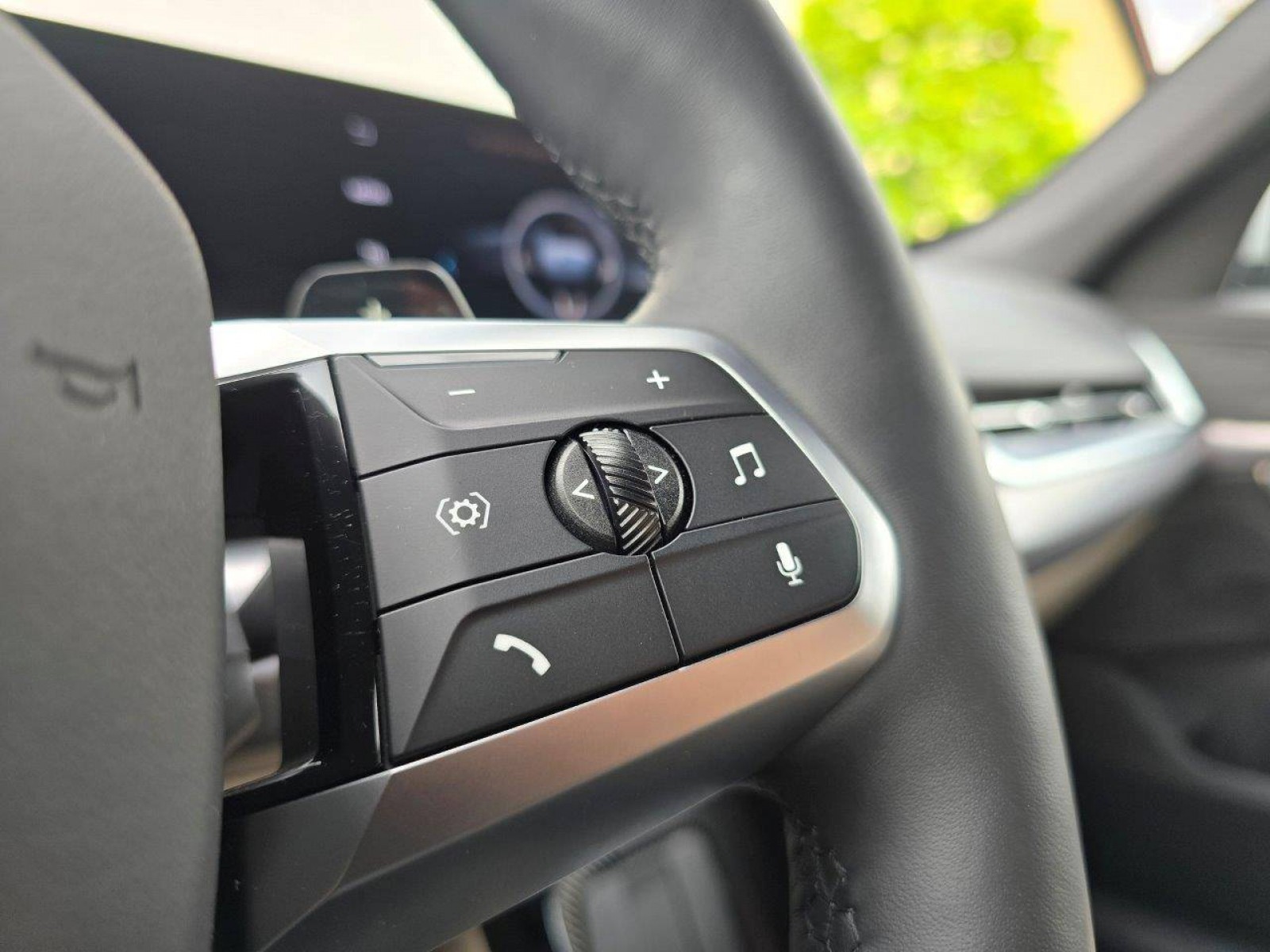 BMW - X1 U11 - #751476 - 17