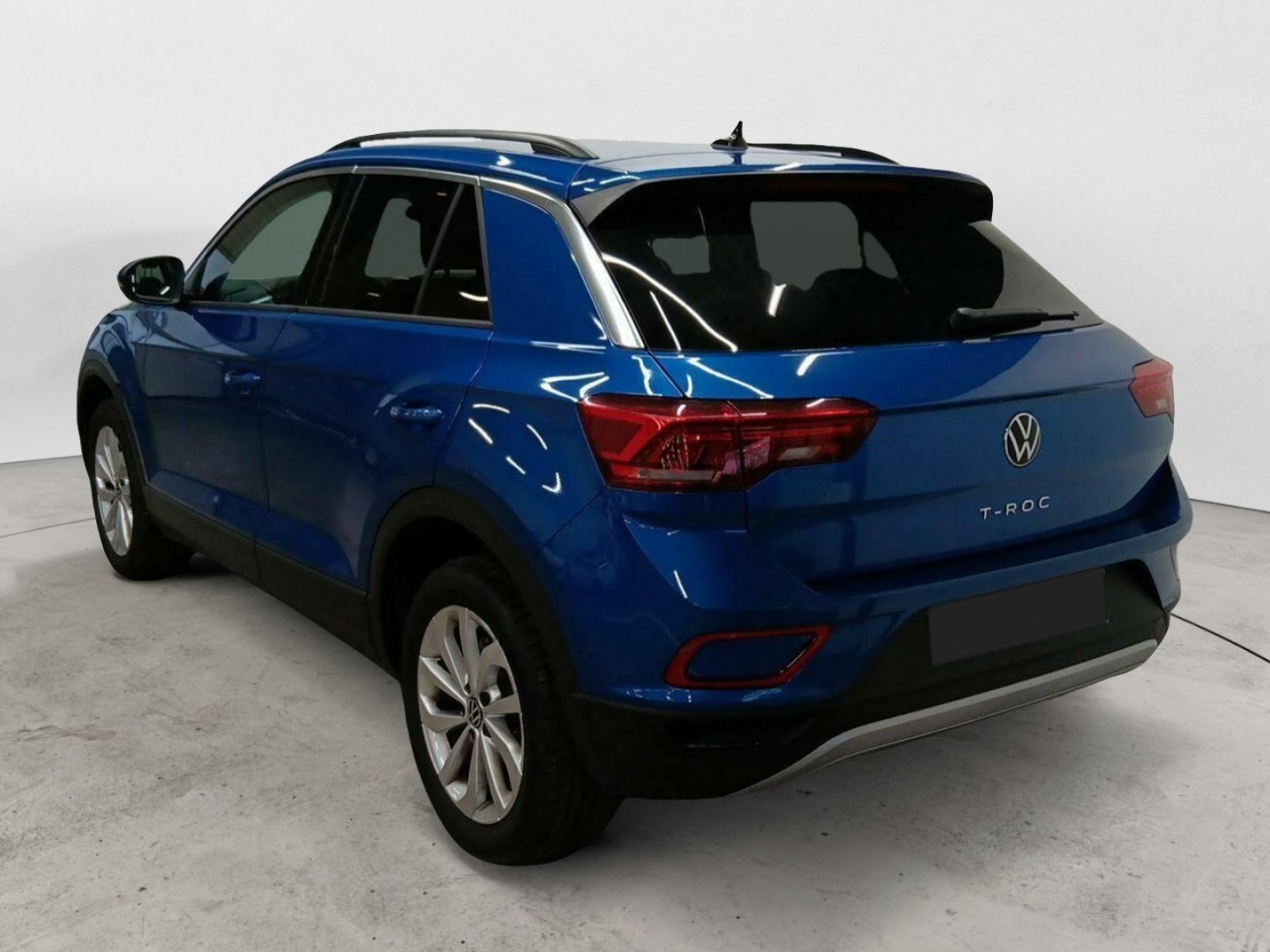 VOLKSWAGEN - T-ROC - #746306 - 18