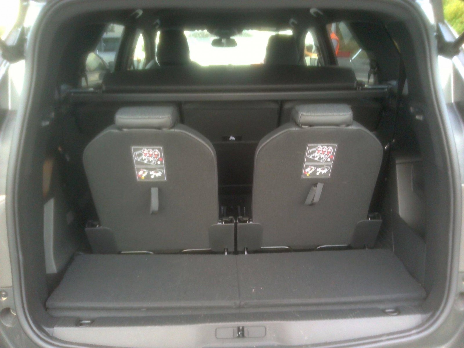 PEUGEOT - 5008 - #744602 - 3