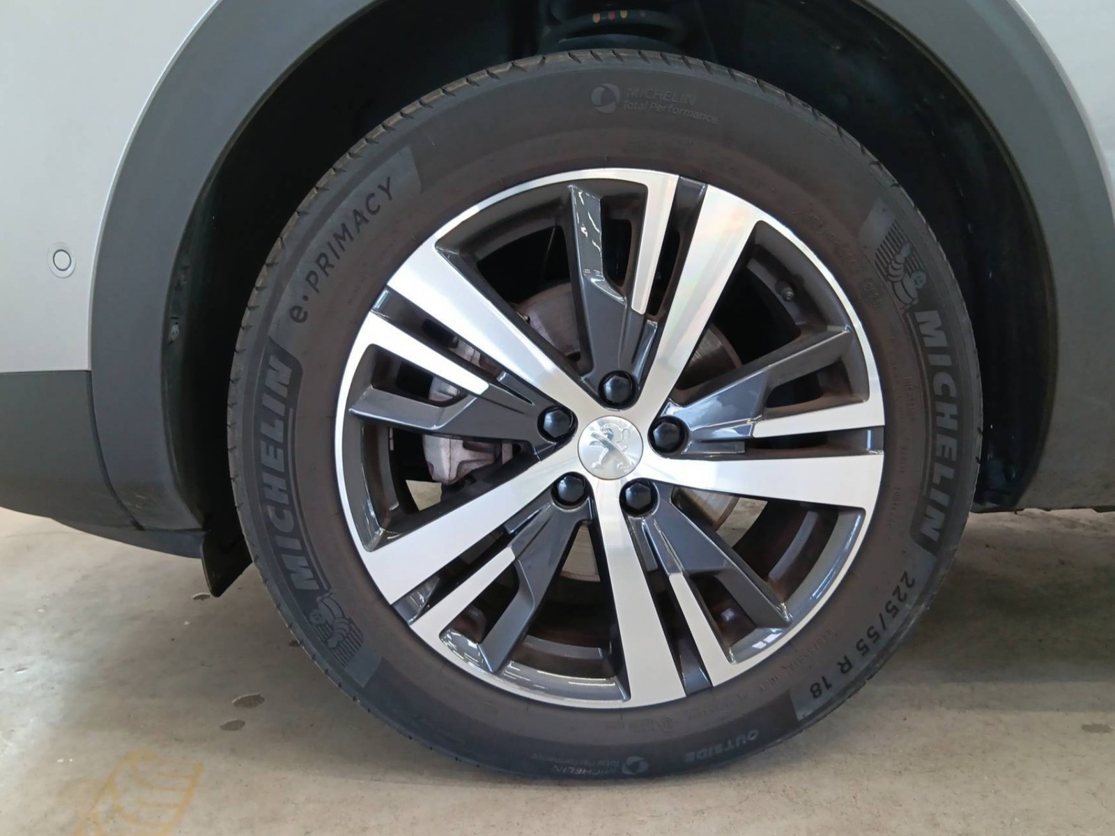 PEUGEOT - 5008 - #744604 - 10