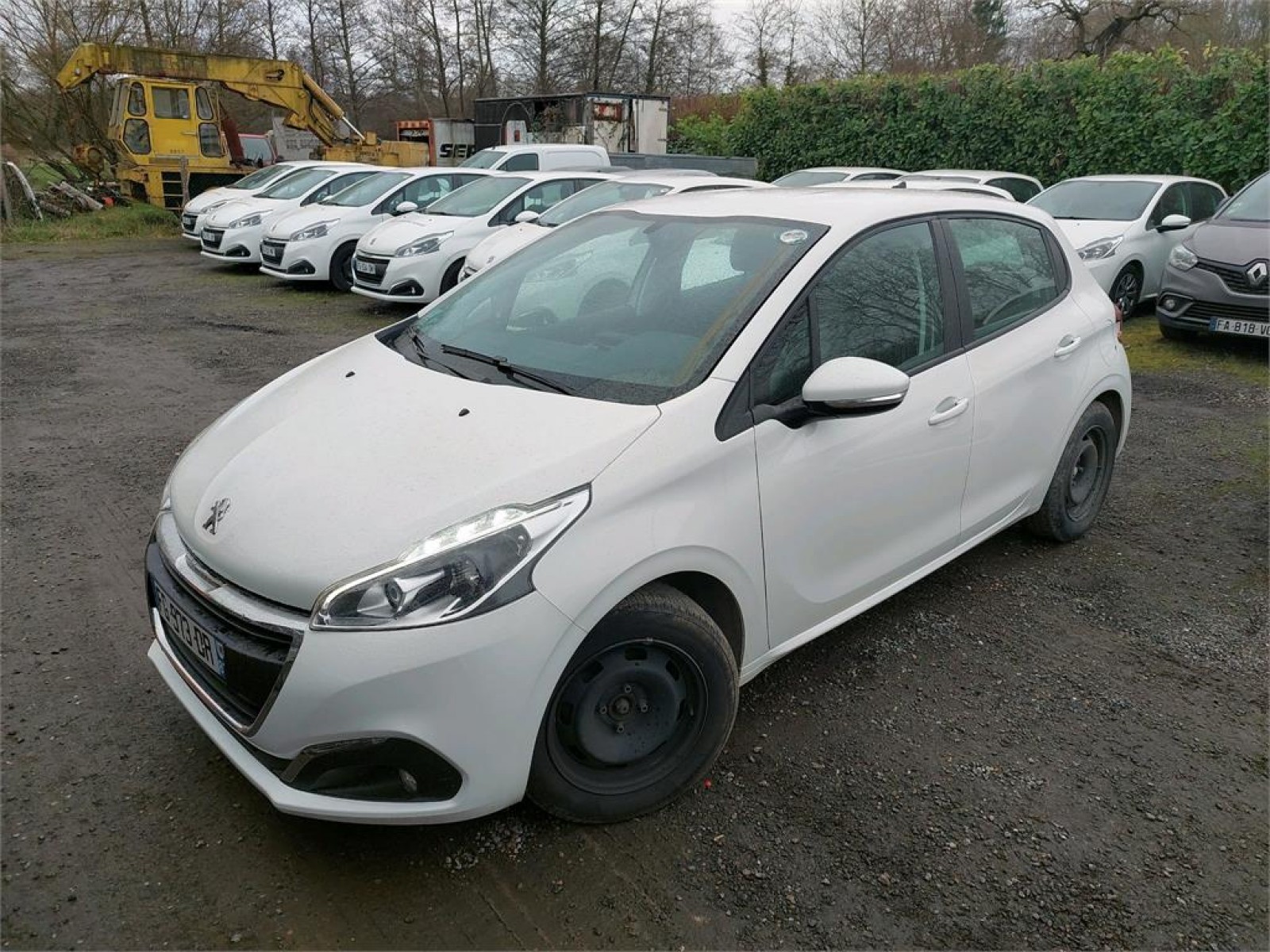 PEUGEOT - 208 BUSINESS - #178813 - 0