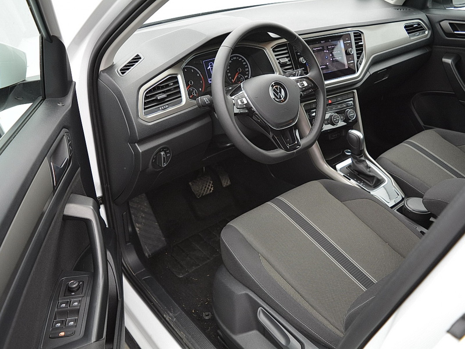 VOLKSWAGEN - T-ROC - #178868 - 3