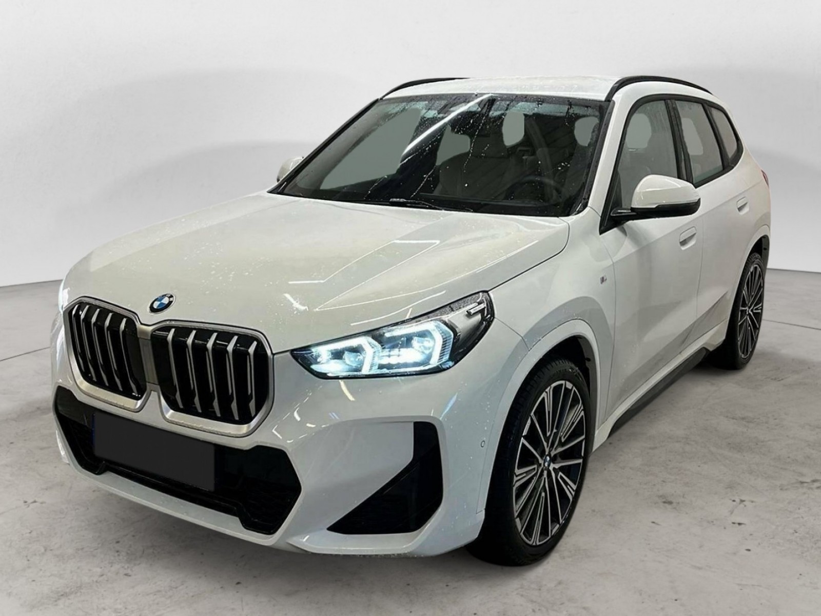 BMW - X1 U11 - #331119 - 18
