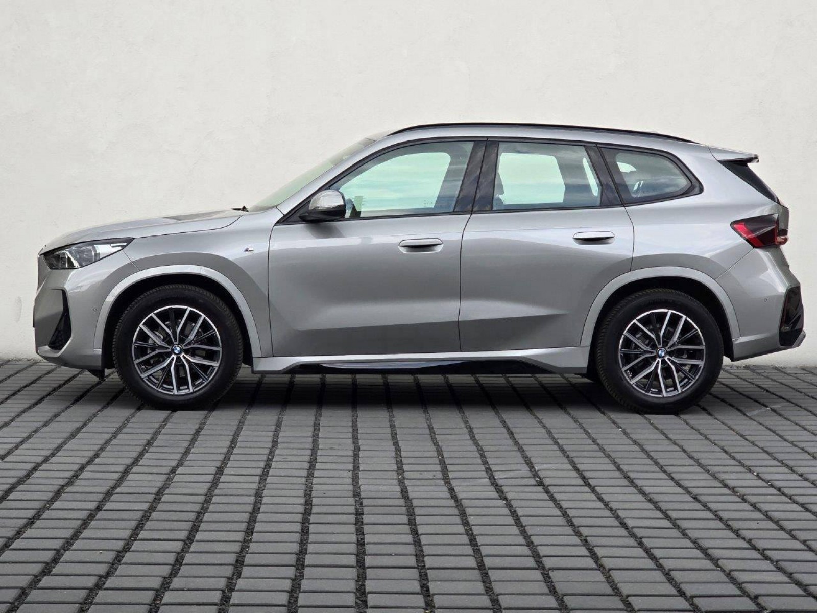 BMW - X1 U11 - #751476 - 2