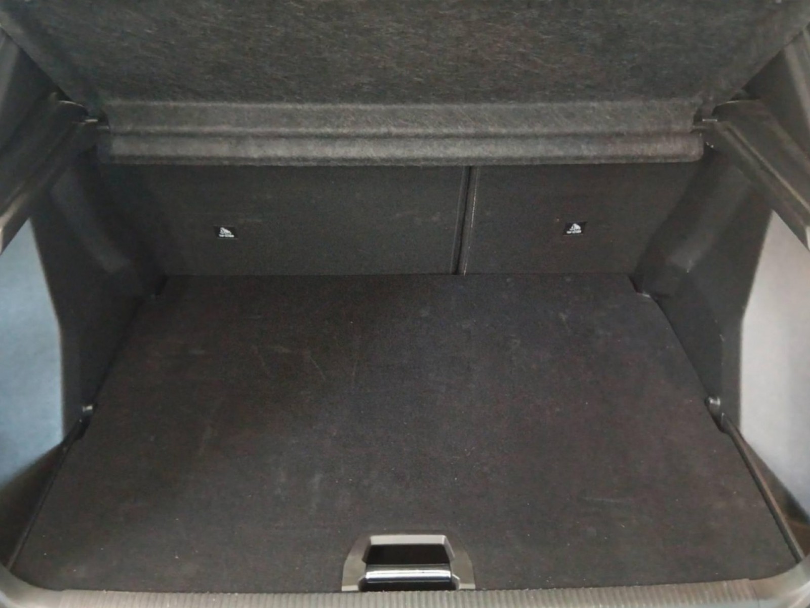 PEUGEOT - 2008 - #639376 - 12